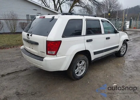 2005 Jeep Grand Cherokee Laredo z USA, uszkodzony, nr VIN 1J4HR48N55C502390